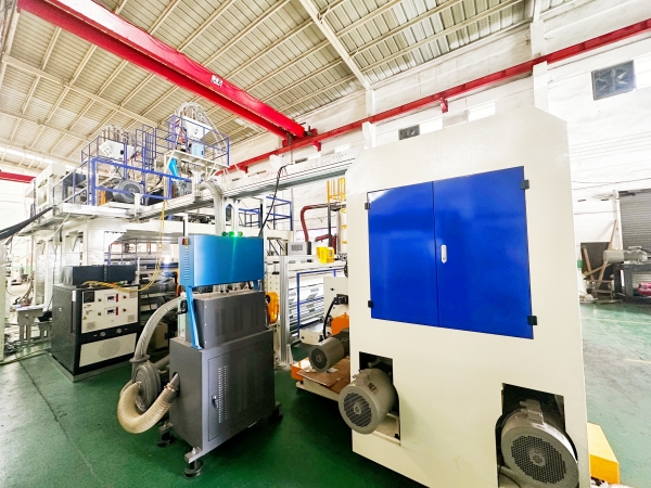 Cost-effective breathable non-breathable PE film production equipment