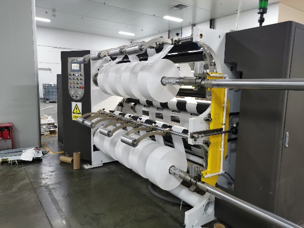 high-speed slitting machine for hygiene breathable non-breathable PE film