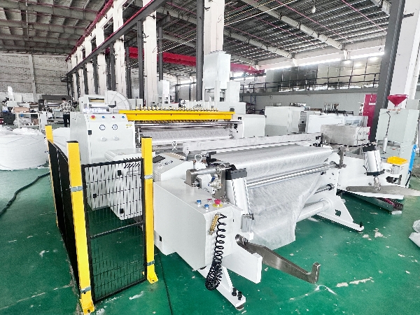 CE certified nonwoven embossed machine.jpg