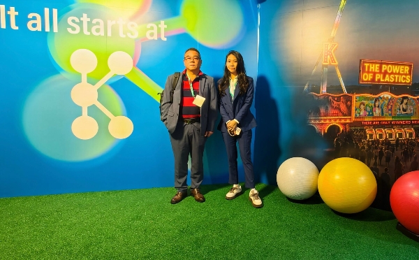 2025 K Show Germany: FlyYou Presents Cutting-Edge Medical Hygiene Film Processing Equipment